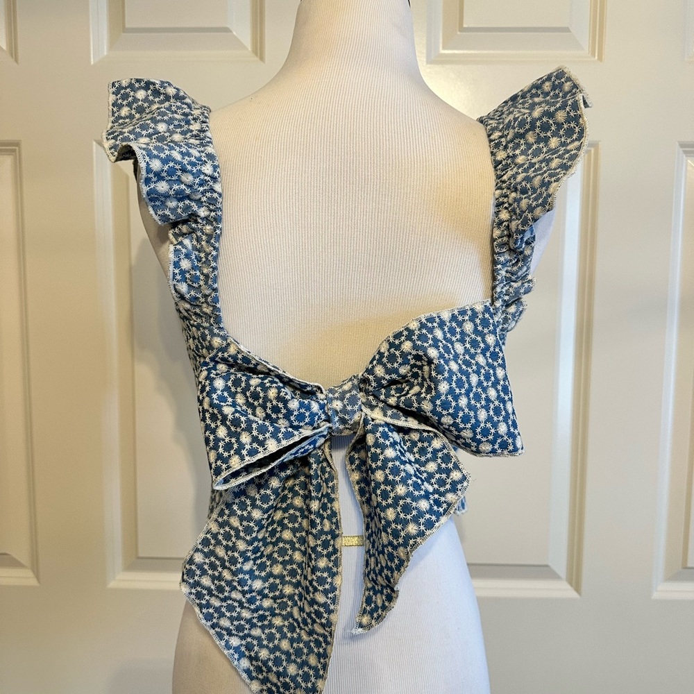 Blue Floral Ruffle Sleeve Top - Picture 2 of 11